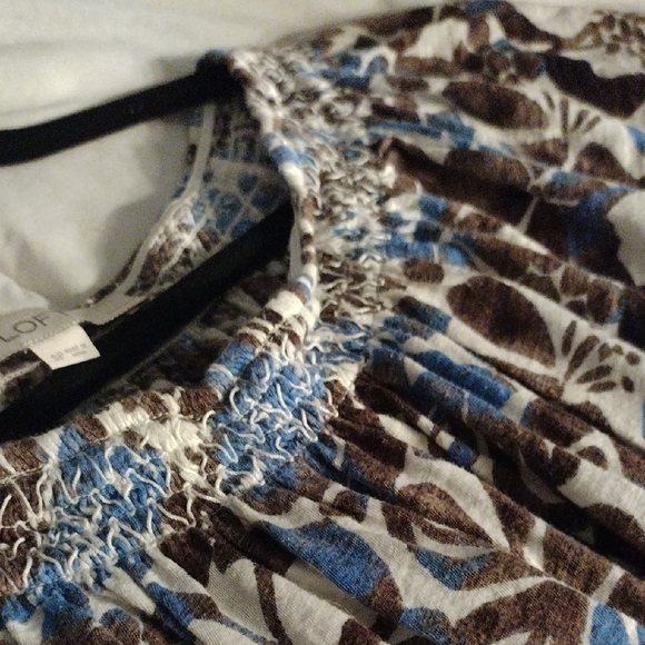Floral Blue and Brown Women's Top - Picture 4 of 7